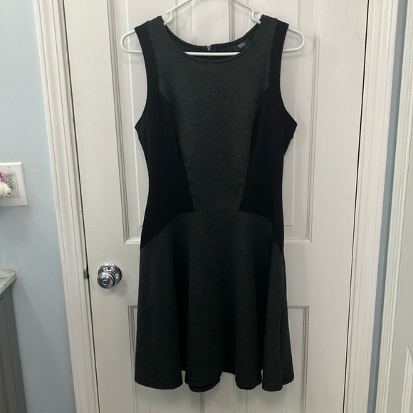 Mossimo Target Black and Gray Sleeveless Midi skater Dress boat neck medium M - Picture 1 of 9